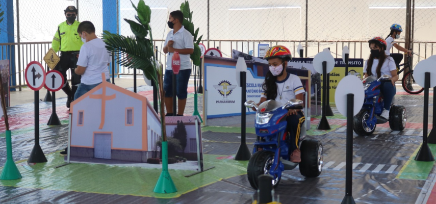 Cidade Mirim simula trânsito para crianças em Parnamirim