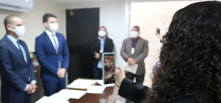 César Augusto Maia toma posse na Câmara Municipal de Parnamirim