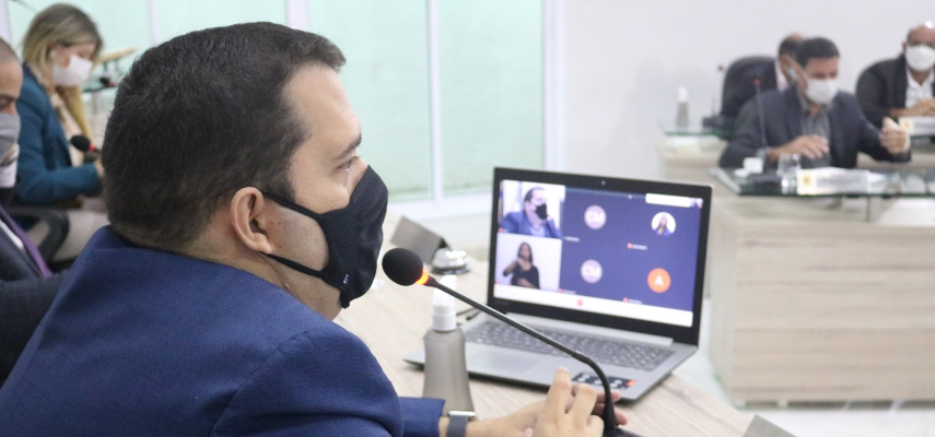 Vereadores debatem diversas propostas em sessão ordinária nesta segunda-feira
