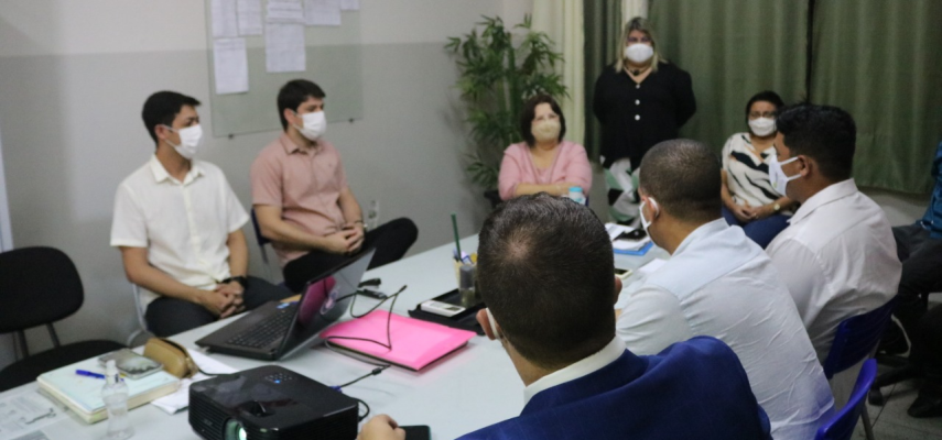 Comissão de Educação visita Santa Cruz para conhecer a retomada das aulas no município