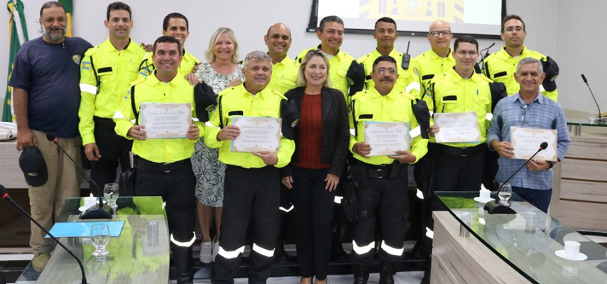 Agentes de trânsito recebem homenagem da Câmara de Parnamirim