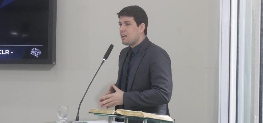 Vereadores debatem temas relevantes em plenário