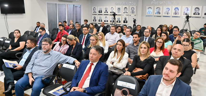 IV Encontro de Procuradores tem início com palestras sobre licitação e controle de contas