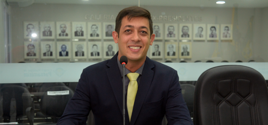 Câmara de Parnamirim homenageia conselheiros tutelares 