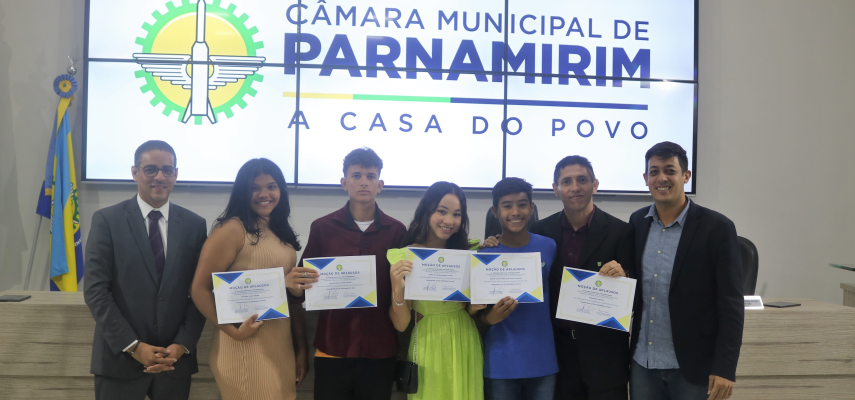 Atletas foram homenageados na Câmara de Parnamirim