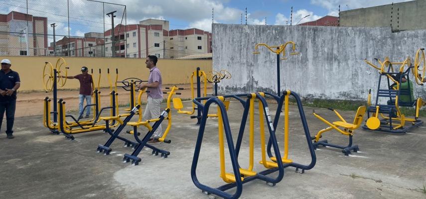 Academia ao ar livre do Parque das Nações é reinstalada em indicação do Vereador Thiago Fernandes