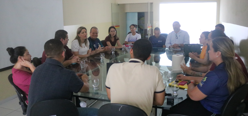 Vereadora Professora Eliza se reúne com profissionais de Educação Física do município