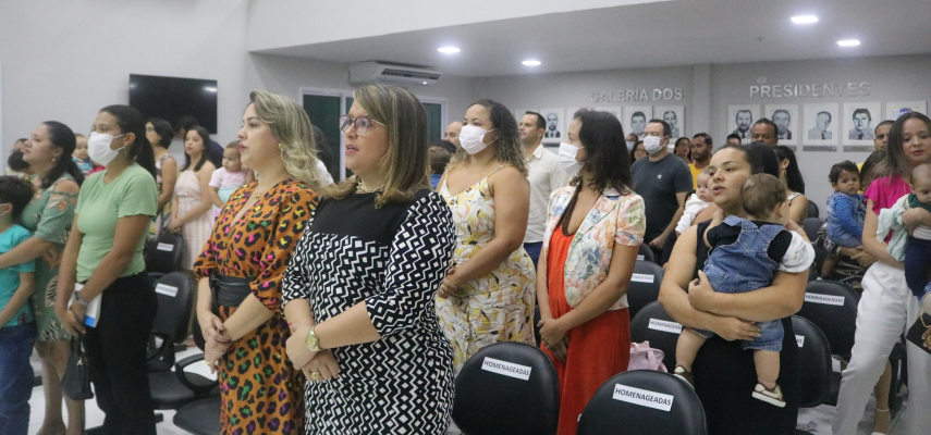 Agosto Dourado: aleitamento materno foi tema de Sessão Solene na Câmara de Parnamirim