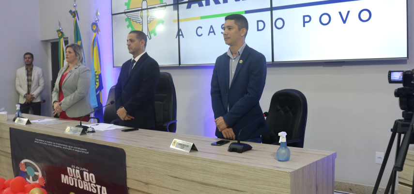 Sessão Solene homenageia profissionais do volante na Câmara de Parnamirim