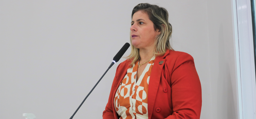 Vereadora Fativan Alves fala sobre a estrutura de prédios públicos