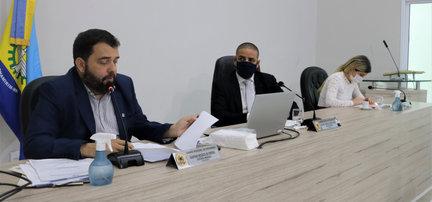 Vereador Thiago Fernandes aborda retomada das obras na Coophab na 17ª Sessão Ordinária