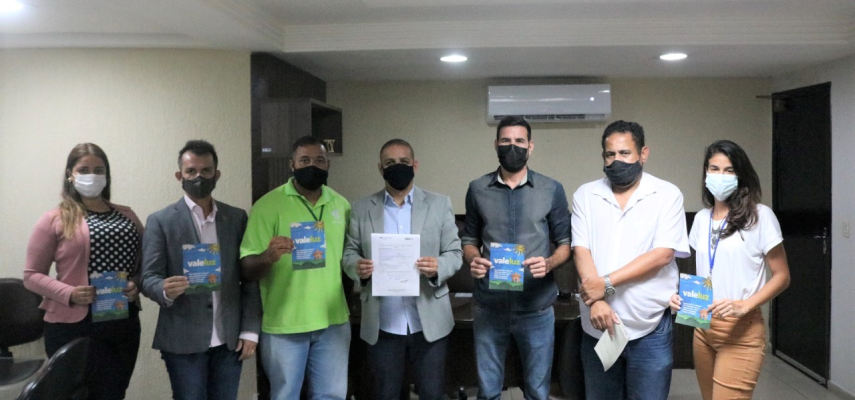 Câmara de Parnamirim firma parceria com a Cosern no Projeto Vale Luz