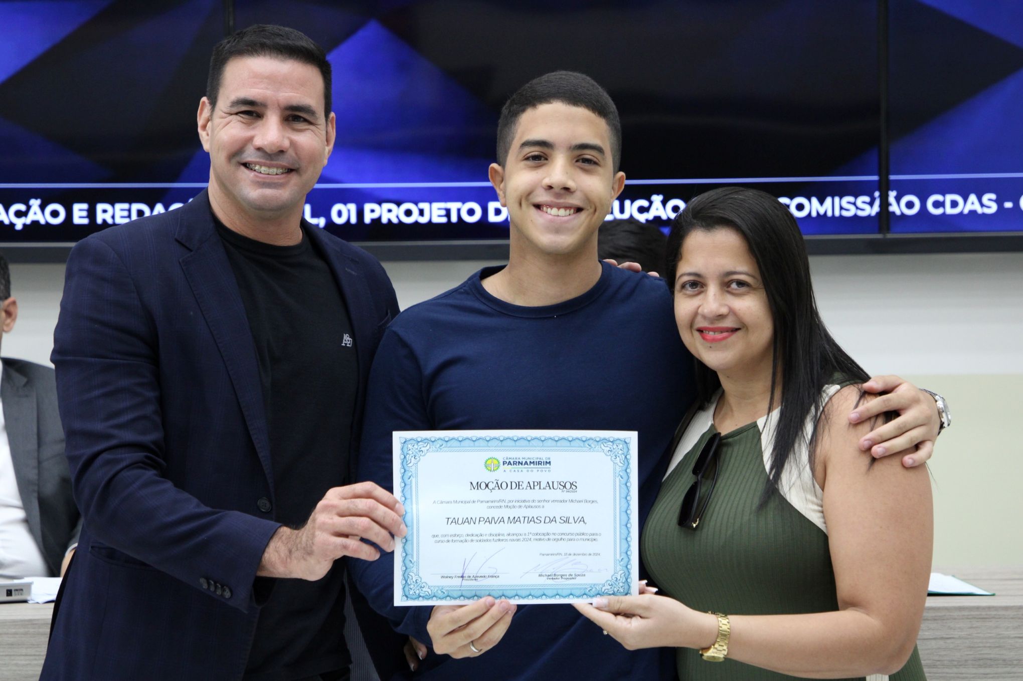 Jovem recebe moção de aplausos em Câmara de Vereadores