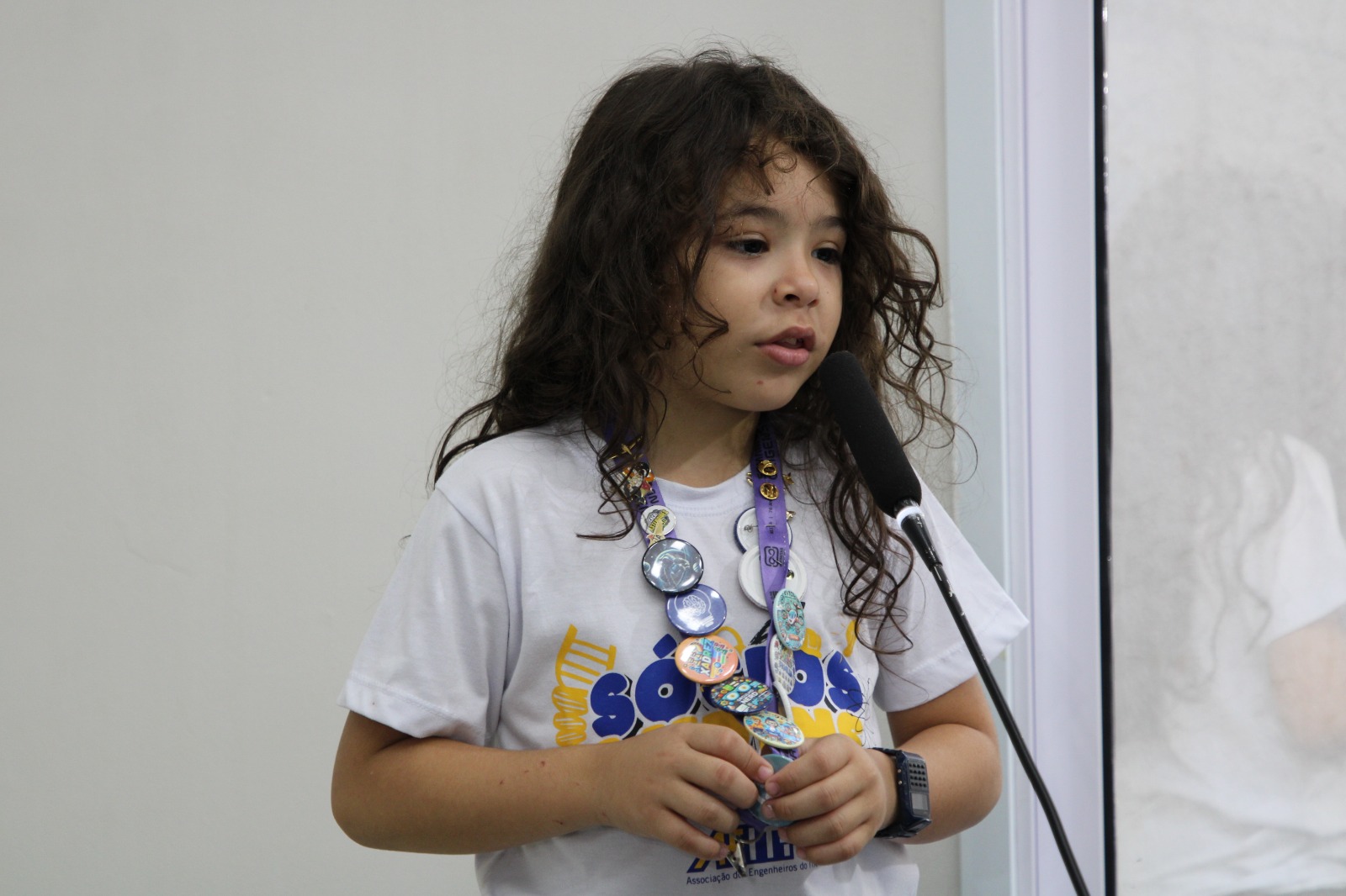 Legislativo de Parnamirim homenageia jovem prodígio do município
