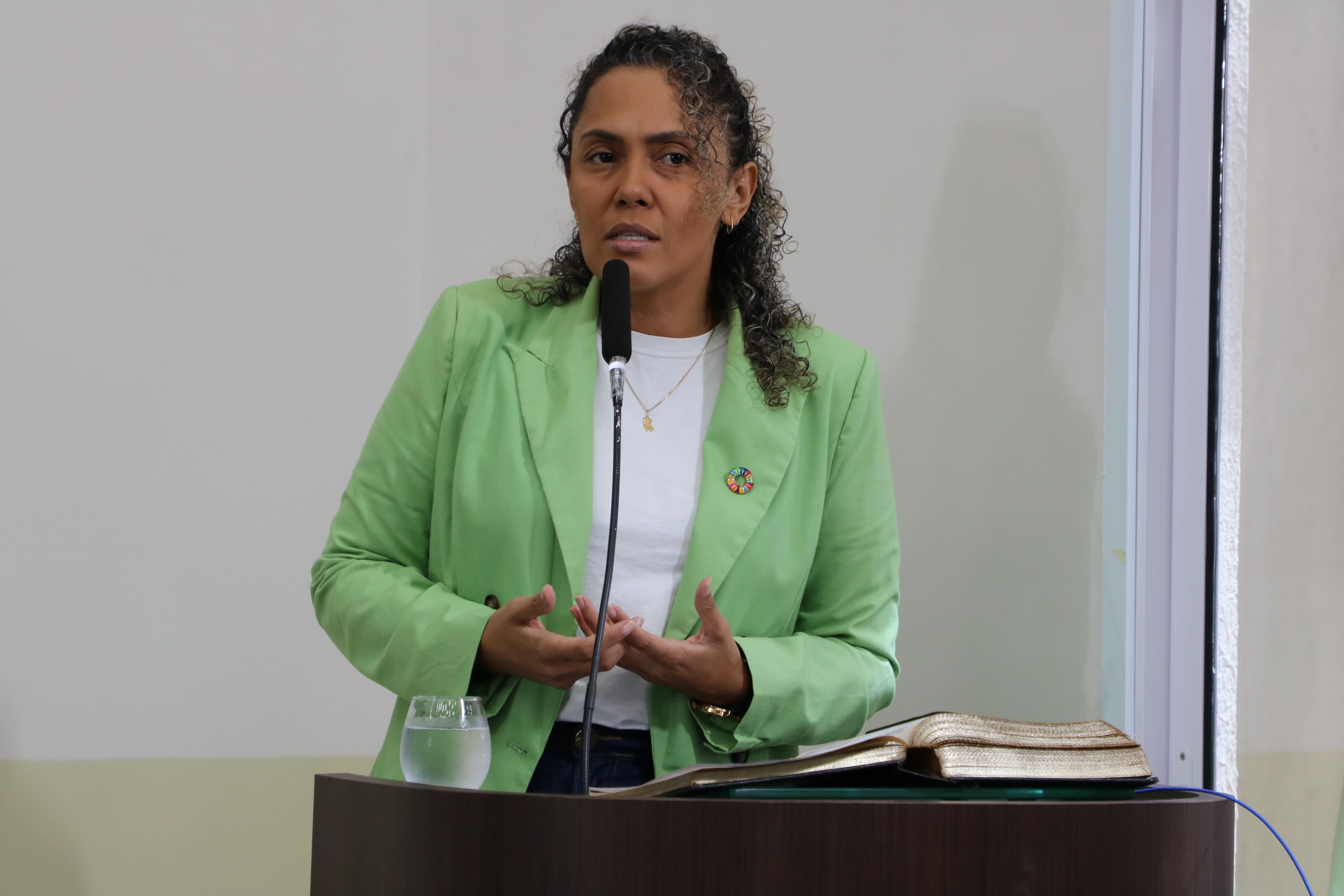 vereadora-rarika-bastos-discursa-sobre-o-dia-mundial-do-meio-ambiente
