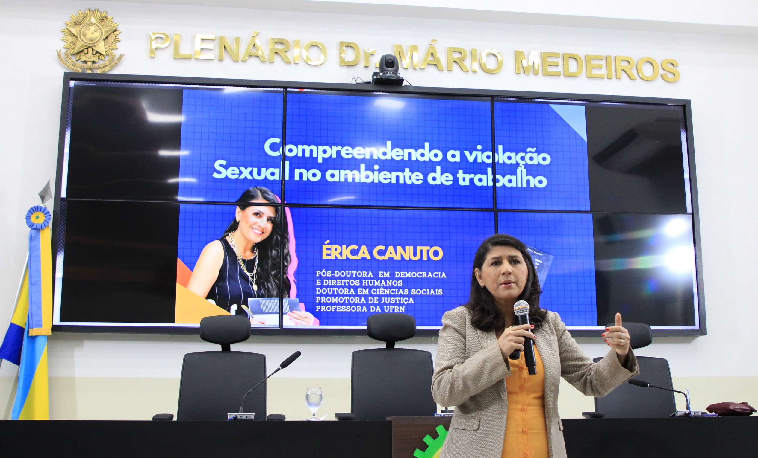 legislativo-municipal-promove-palestra-sobre-combate-ao-assedio-no-ambiente-de-trabalho