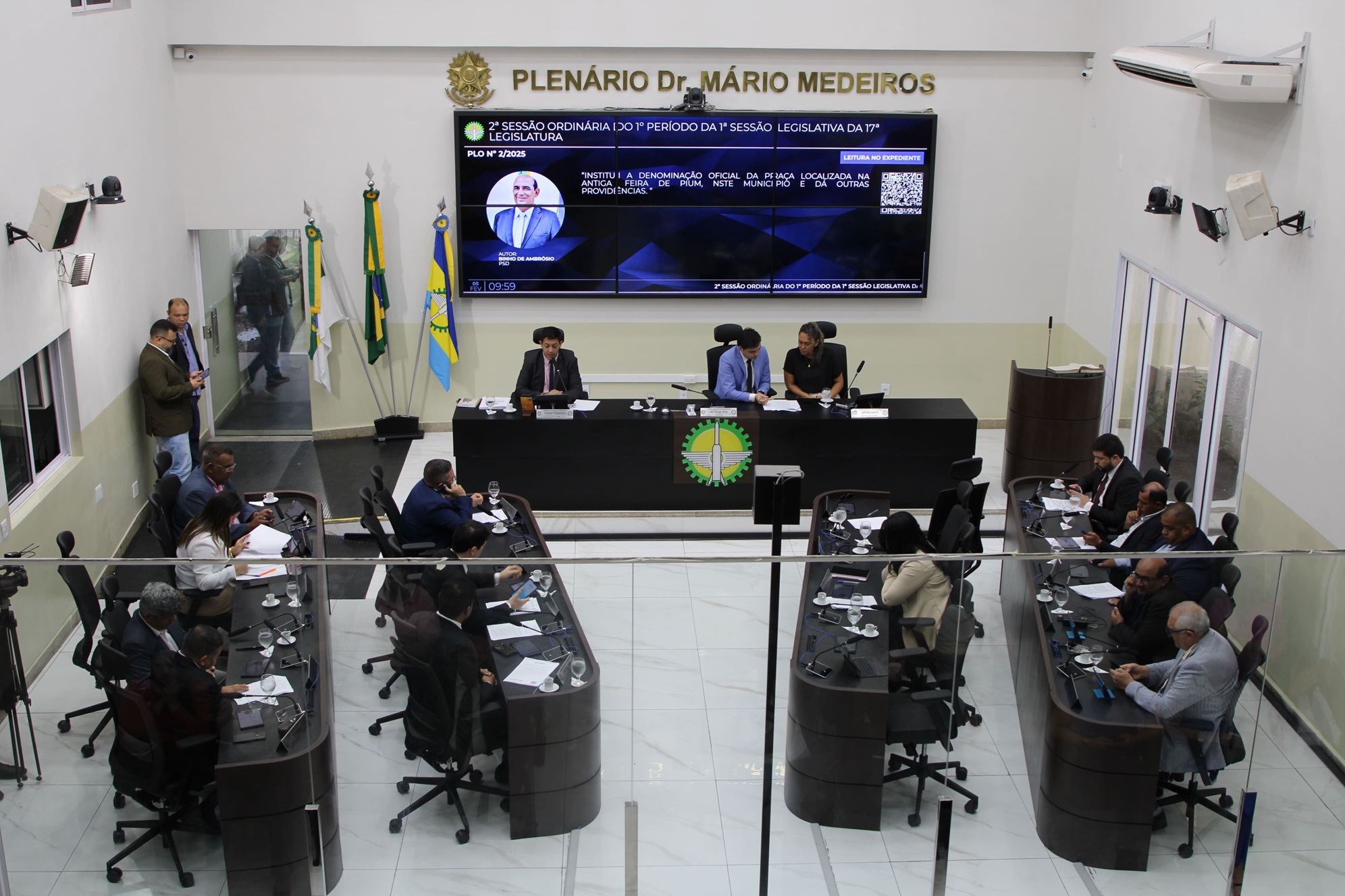 Parlamentares iniciam legislatura debatendo infraestrutura do município