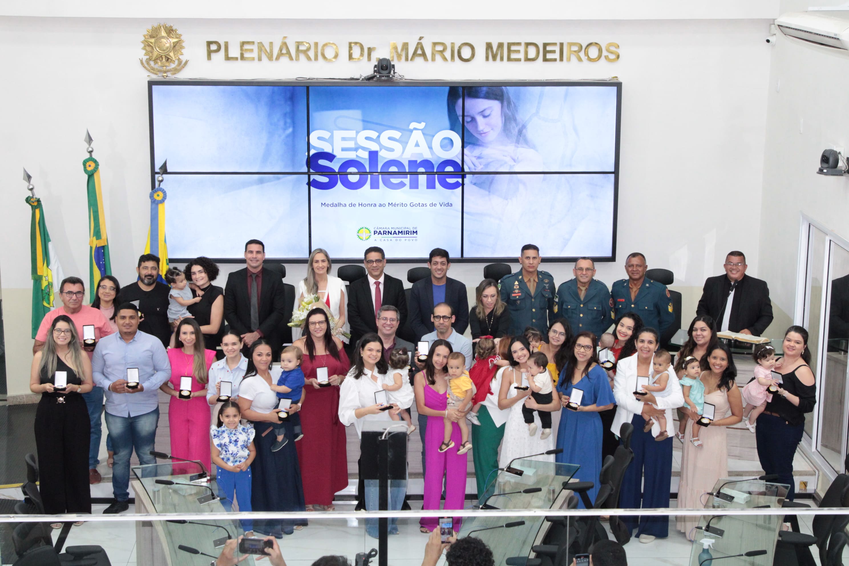 Câmara de Parnamirim entrega Medalha de Honra ao Mérito Gotas de Vida