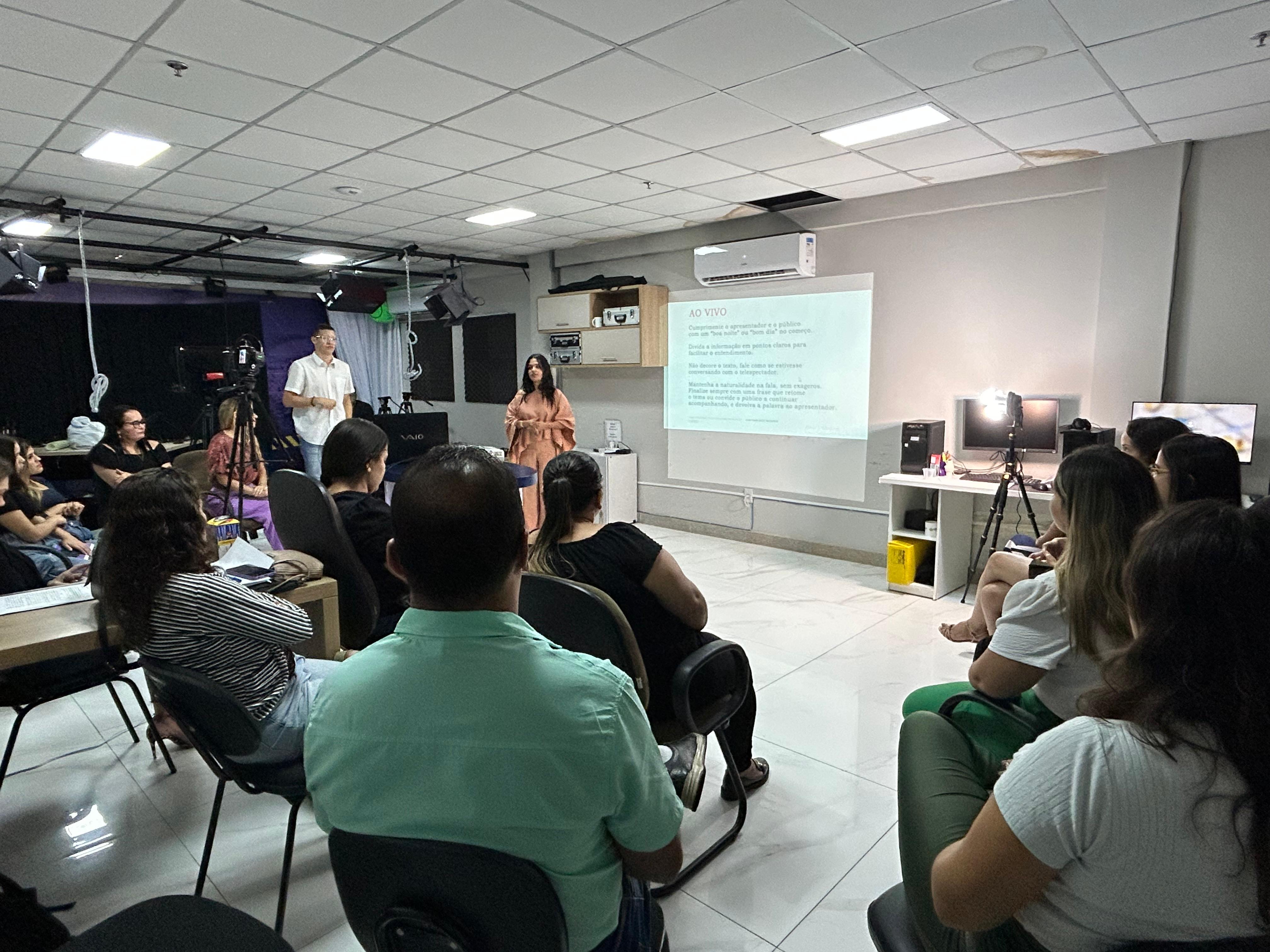 colaboradores-da-tv-camara-participam-de-oficinas-de-capacitacao
