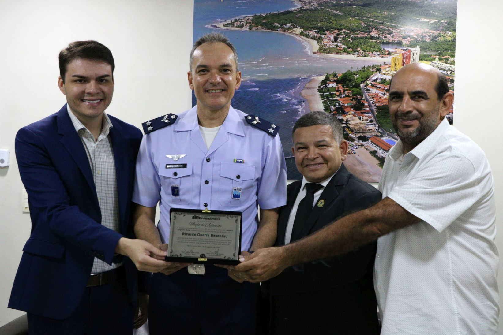 Câmara concede Moção de Aplausos ao comandante da Base Aérea