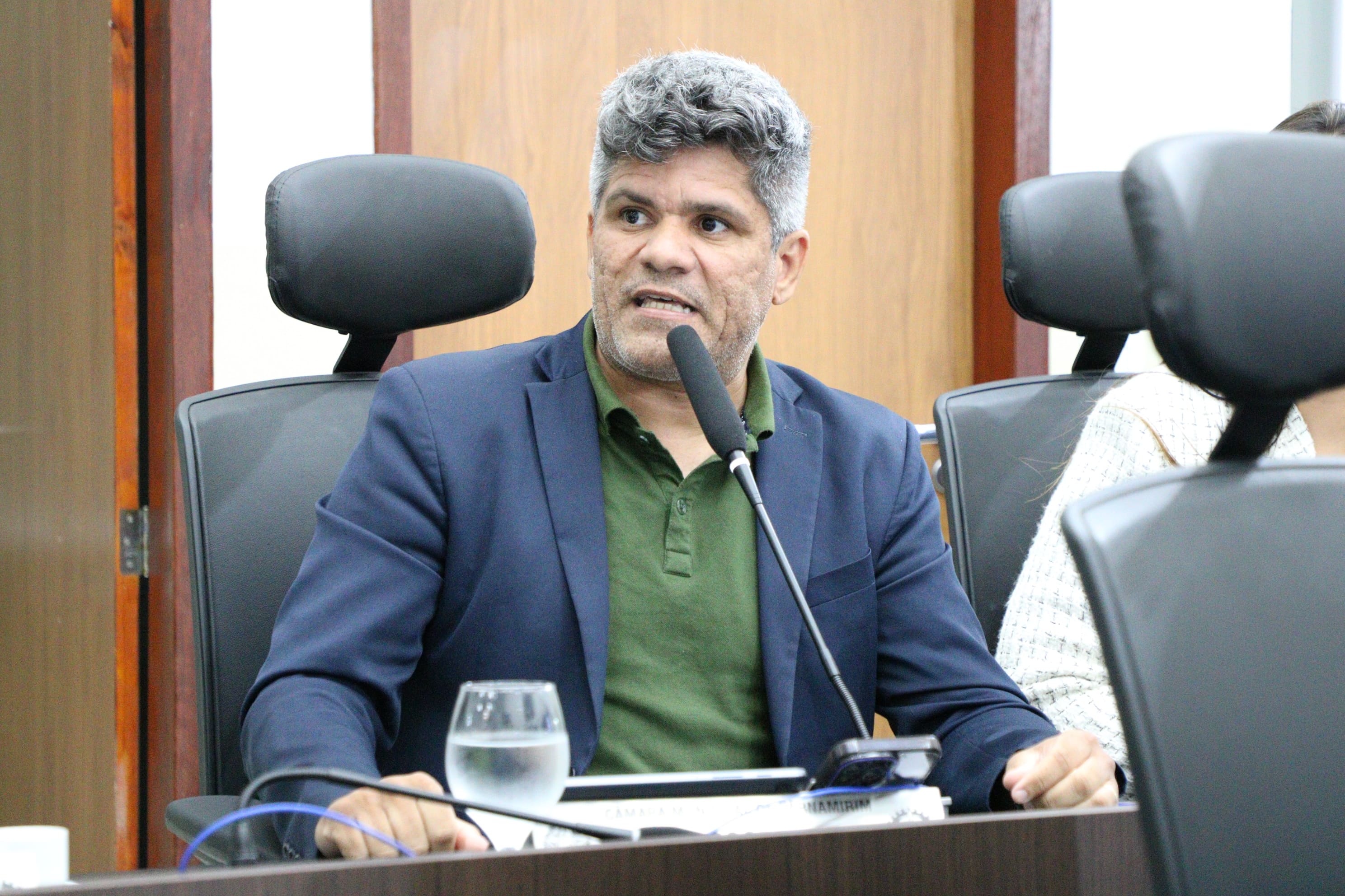 Câmara realiza sessão solene em homenagem aos profissionais da odontologia