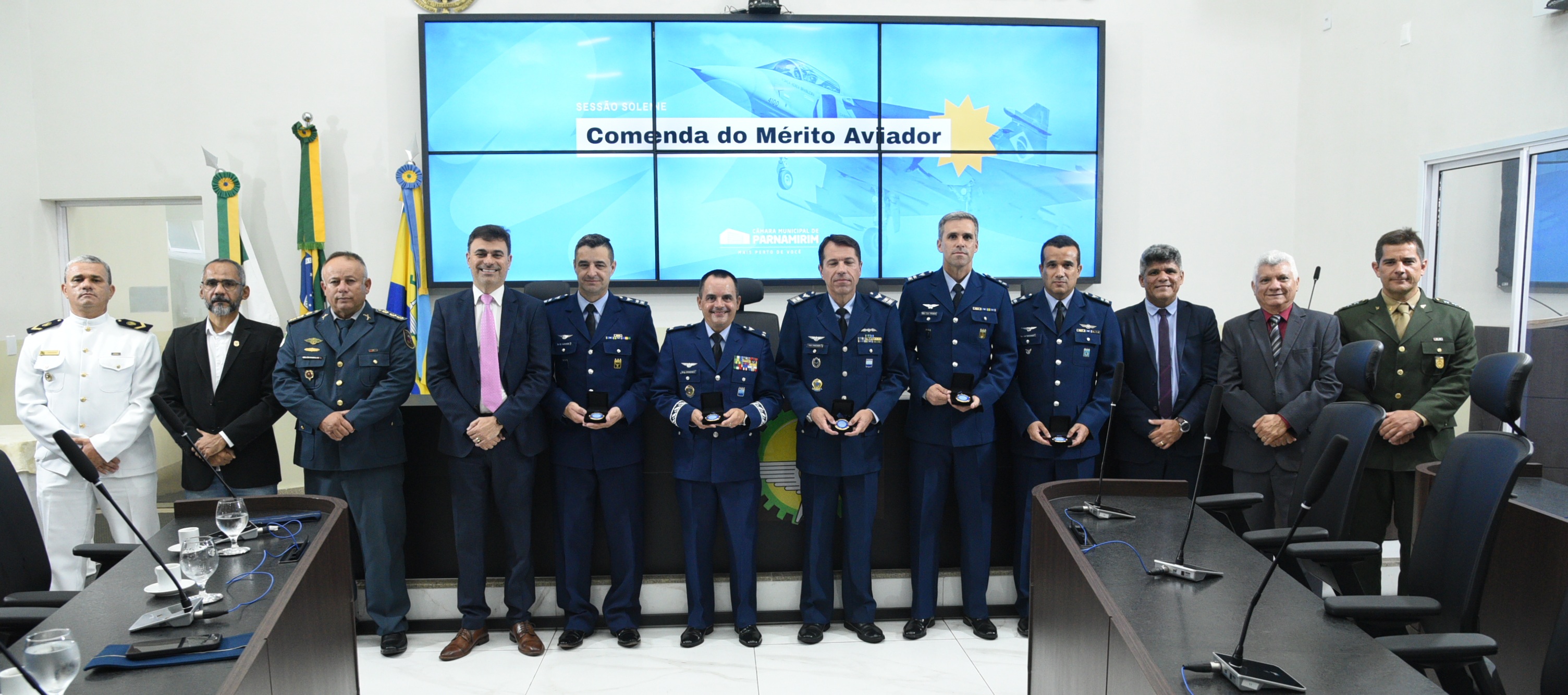 Câmara Municipal de Parnamirim entrega Comenda do Mérito Aviador