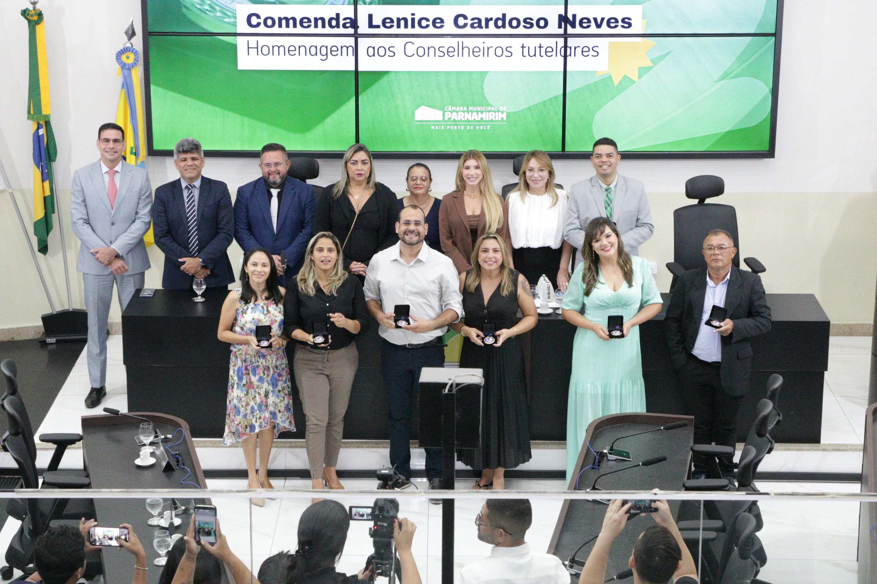 Comenda homenageia conselheiros tutelares