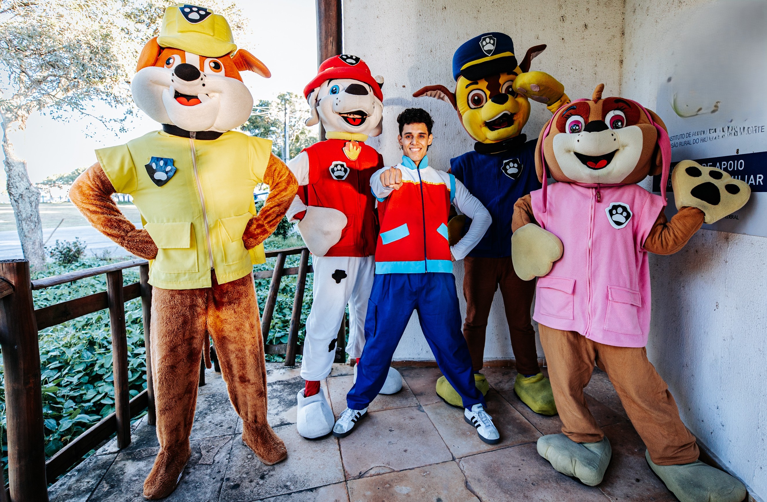 Câmara de Parnamirim promove Abril Laranja Pet no Parque Aristófanes Fernandes