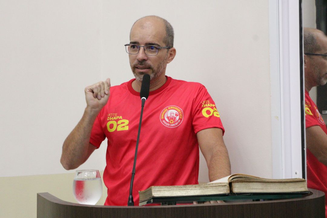 27.11.2025 | Audiência Pública - Discutir a Valorização dos Profissionais da Limpeza Urbana no Munícipio - Foto 6