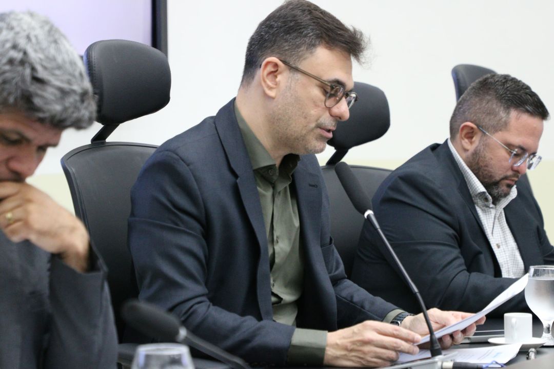 10.11.25 | 17ª Reunião de Constituição e Justiça - Foto 13