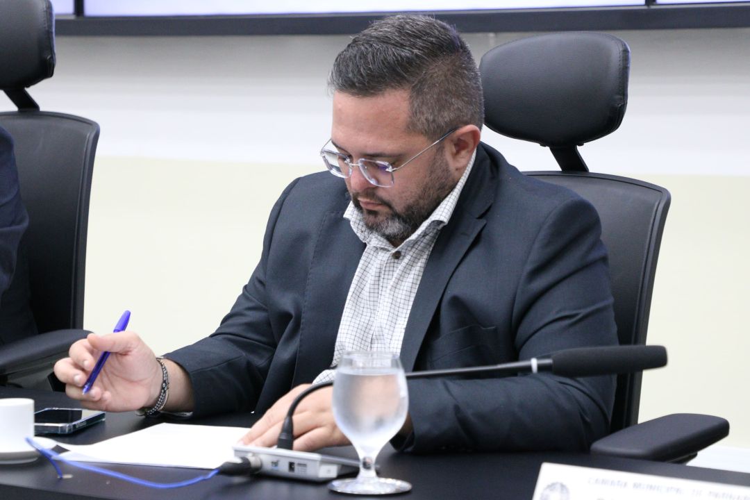 10.11.25 | 17ª Reunião de Constituição e Justiça - Foto 16