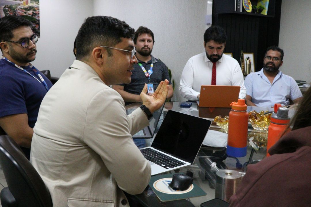 12.11.2025 | Reunião sobre transparência e gestão - Foto 7