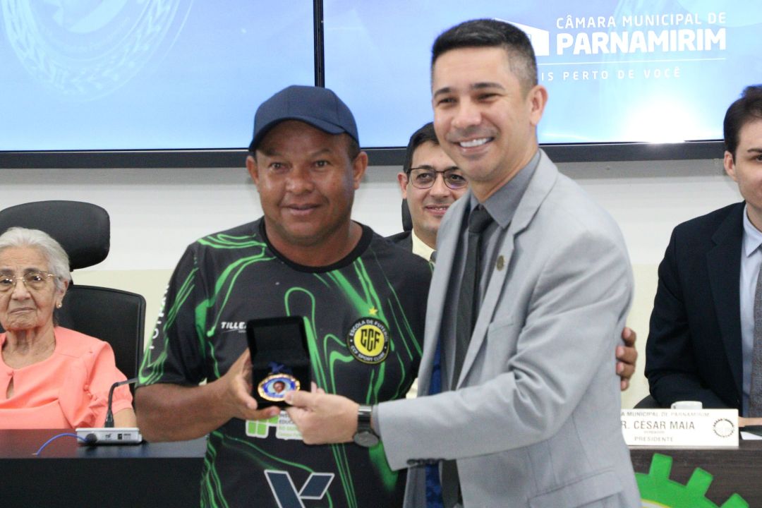 17.11.2025 | Sessão solene comenda Miguel Caenga - Foto 12