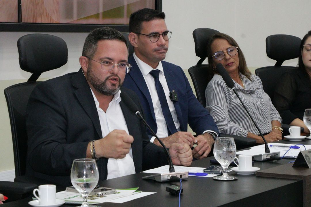 26.11.2025 | Audiência pública sobre parceria de fomento com instituição voltada à defesa e proteção animal - Foto 29