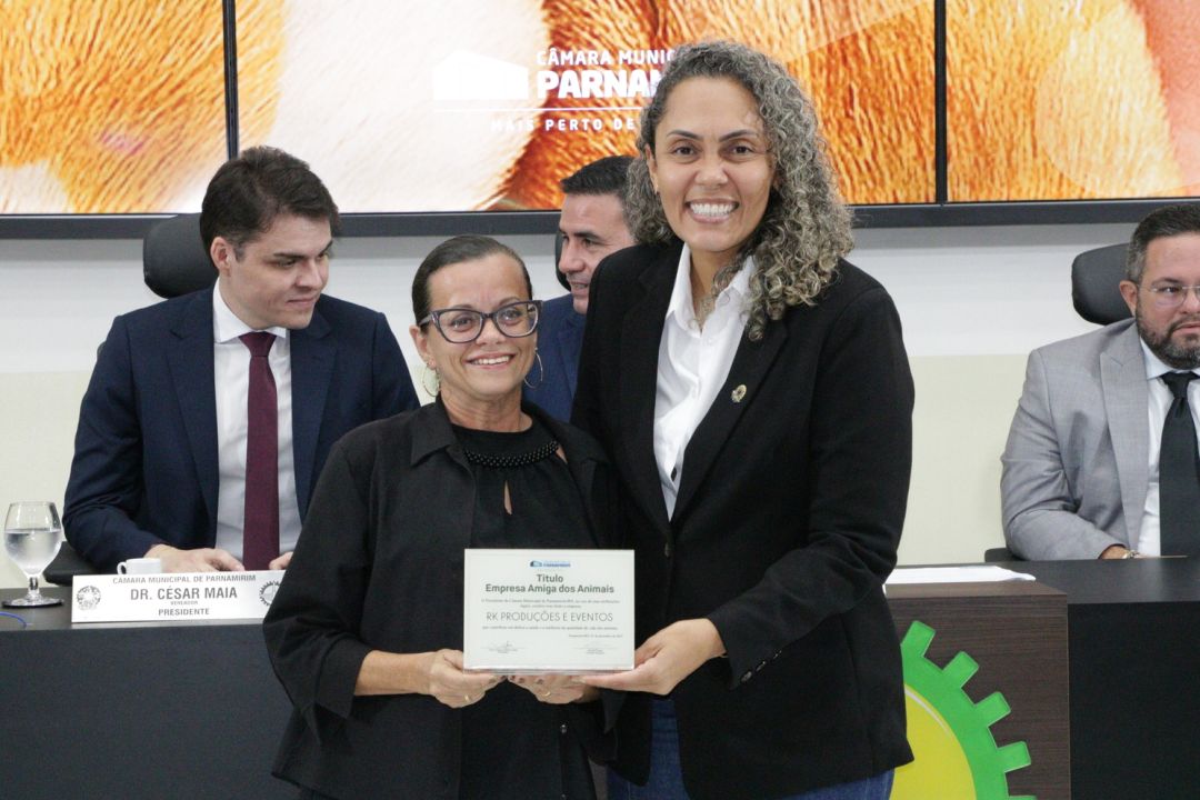 01.12.2025 | Sessão soelene Empresa Amiga dos Animais, e Amigos dos Animais - Foto 45