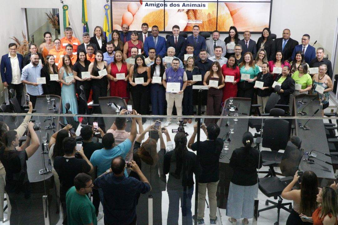 01.12.2025 | Sessão soelene Empresa Amiga dos Animais, e Amigos dos Animais - Foto 62