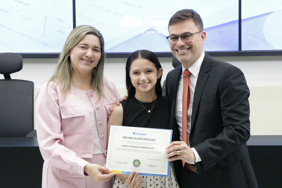 08.12.25 | Sessão Solene Comenda Aluno Nota 10 - Foto 25