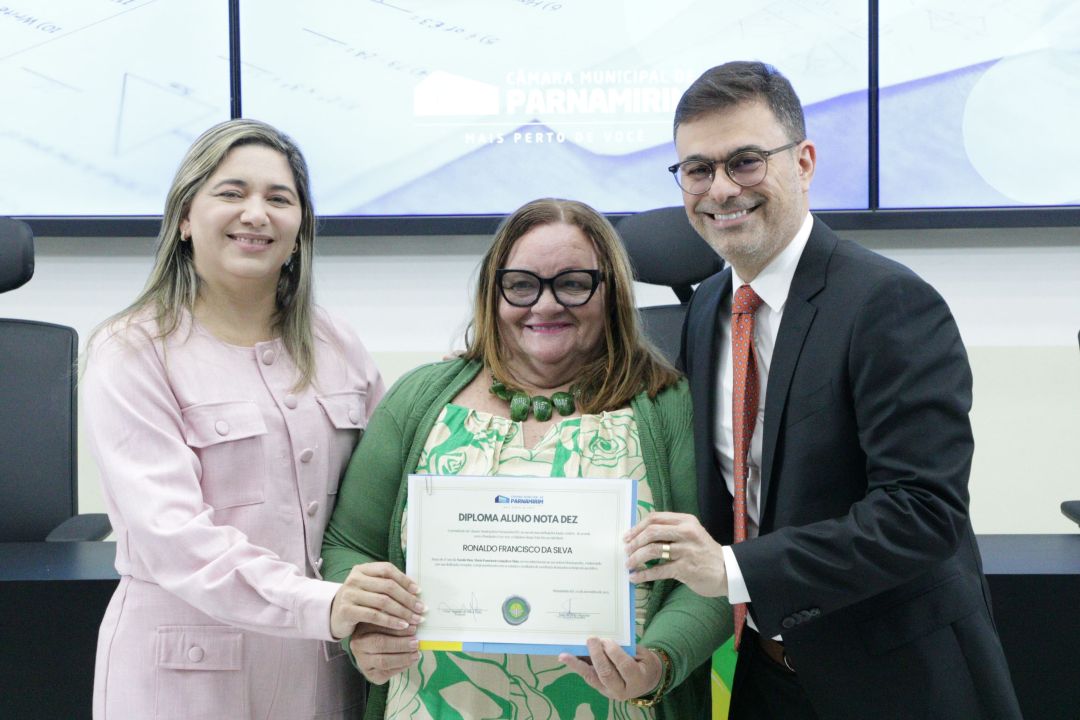 08.12.25 | Sessão Solene Comenda Aluno Nota 10 - Foto 27