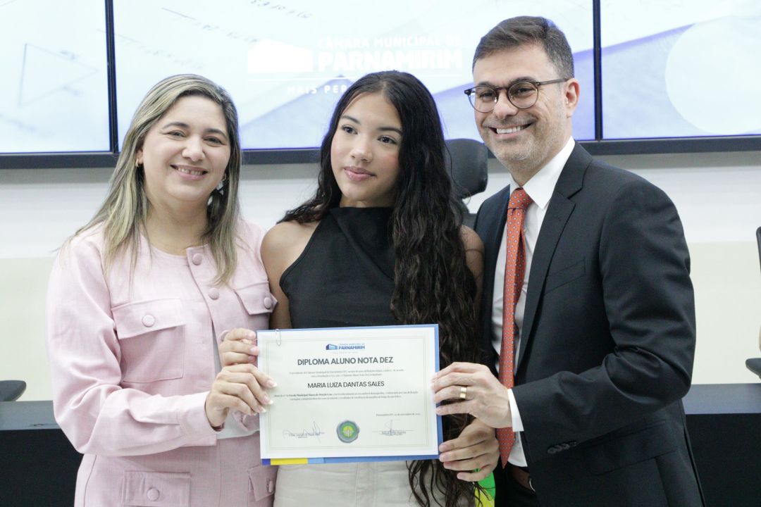 08.12.25 | Sessão Solene Comenda Aluno Nota 10 - Foto 28