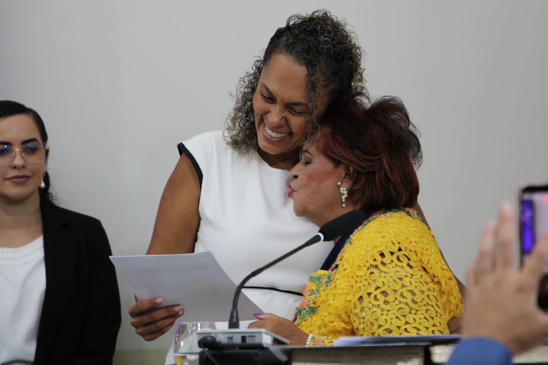 13.03.2026 | Sessão solene comenda professora Eva Lúcia - Foto 25