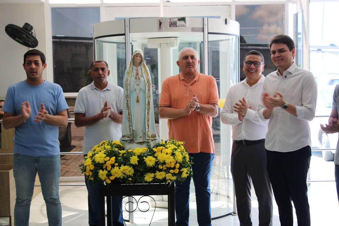 Missa e Visita da imagem peregrina de Nossa Senhora de Fátima - Foto 1