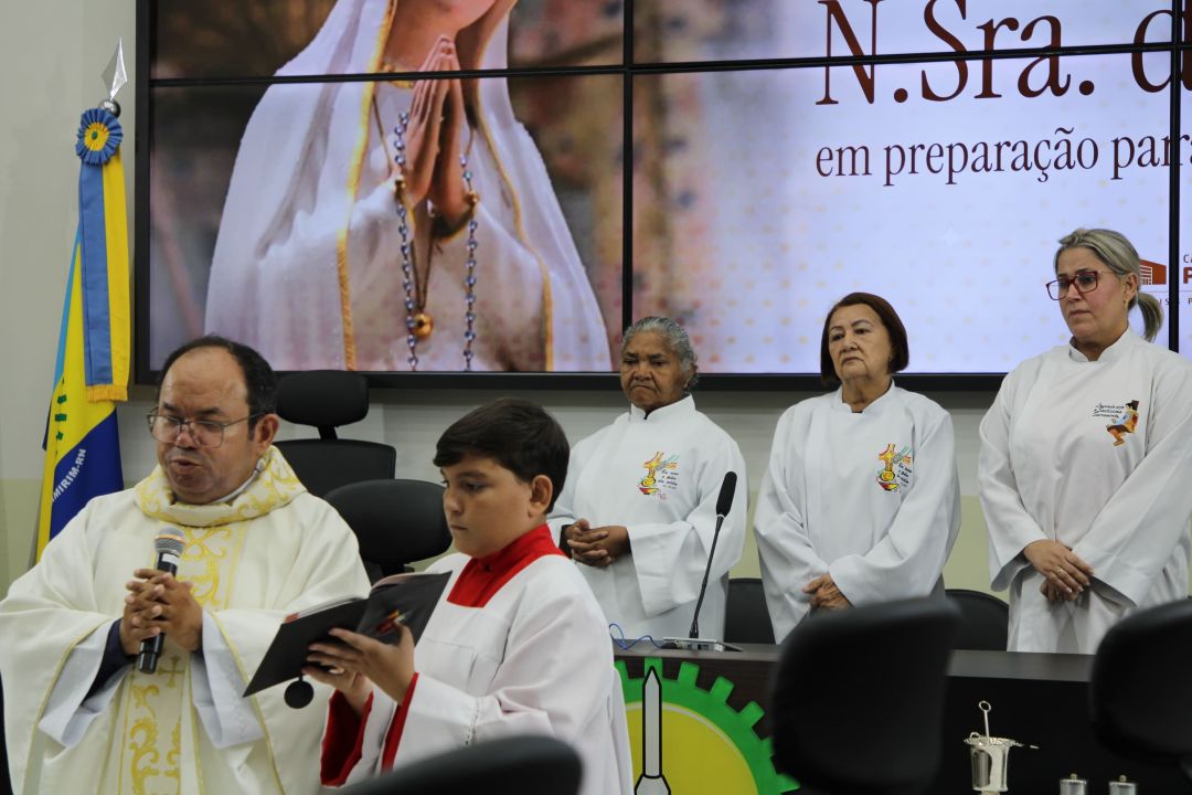 Missa e Visita da imagem peregrina de Nossa Senhora de Fátima - Foto 16