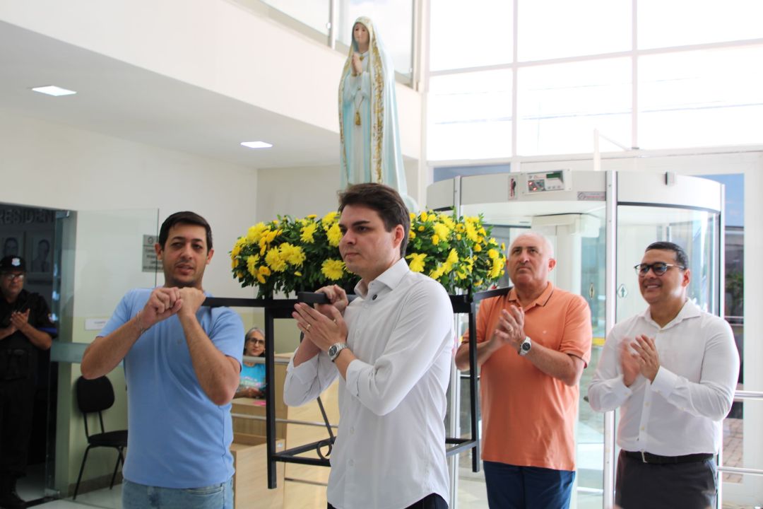 Missa e Visita da imagem peregrina de Nossa Senhora de Fátima - Foto 26