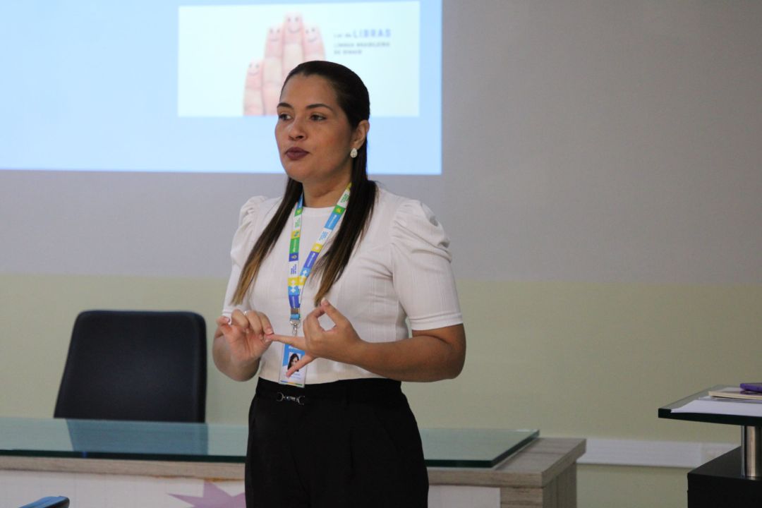 Curso de Libras - Foto 9