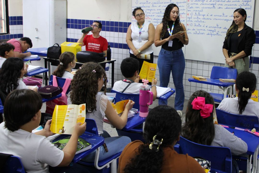 Ação Abril Laranja Pet - Escola Municipal Ivanira Paisinho - Foto 10