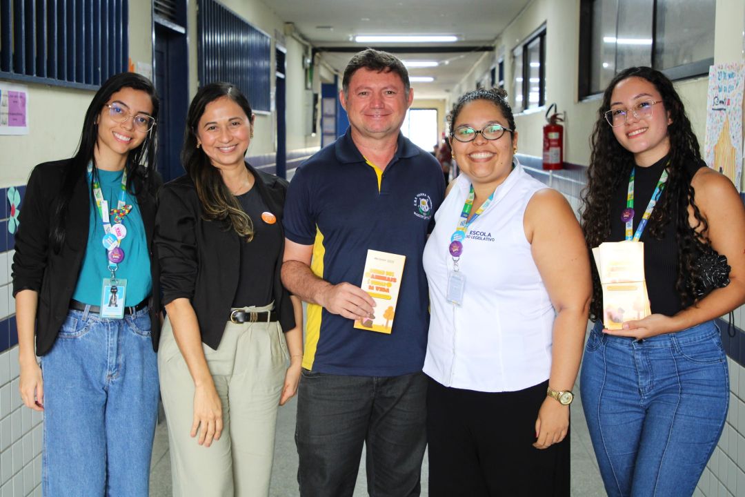 Ação Abril Laranja Pet - Escola Municipal Ivanira Paisinho - Foto 15