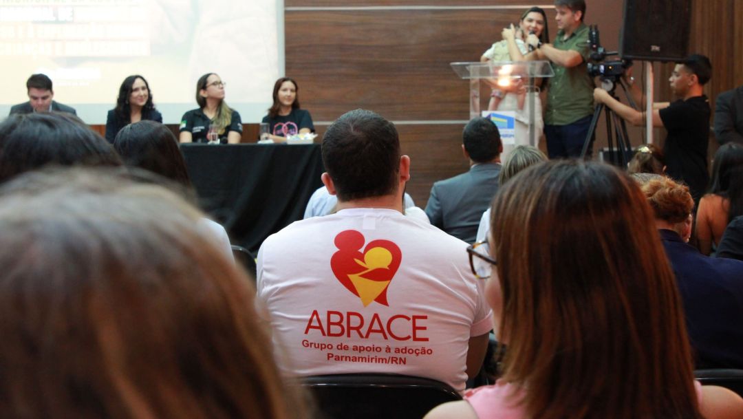 Dia Municipal da Adoção e Combate ao Abuso e à Exploração Sexual de Crianças e Adolescentes - Foto 11