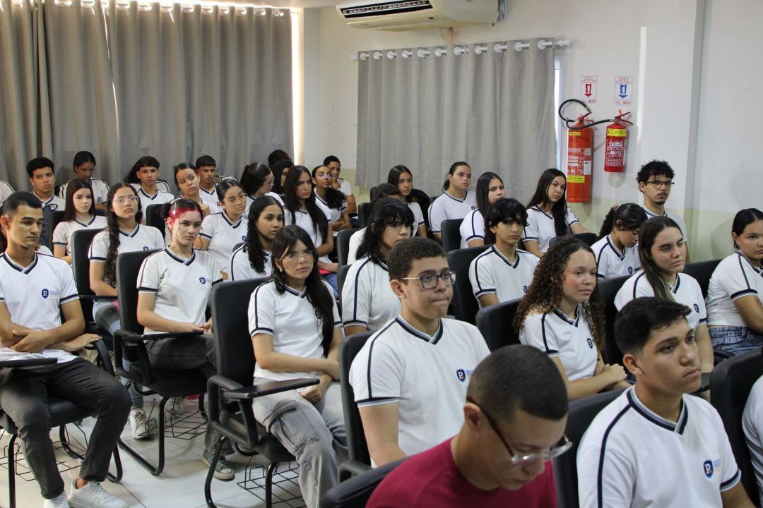 Aula com alunos da Escola Estadual Presidente Roosevelt - Foto 4