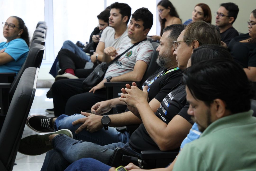 Reunião com os Servidores - Foto 8