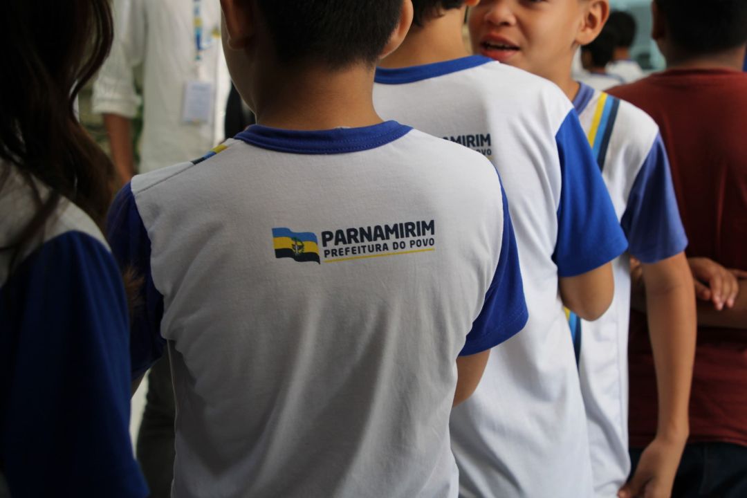 Visita dos alunos da Escola Municipal Ivanira Paisinho à Câmara Municipal de Parnamirim. - Foto 3